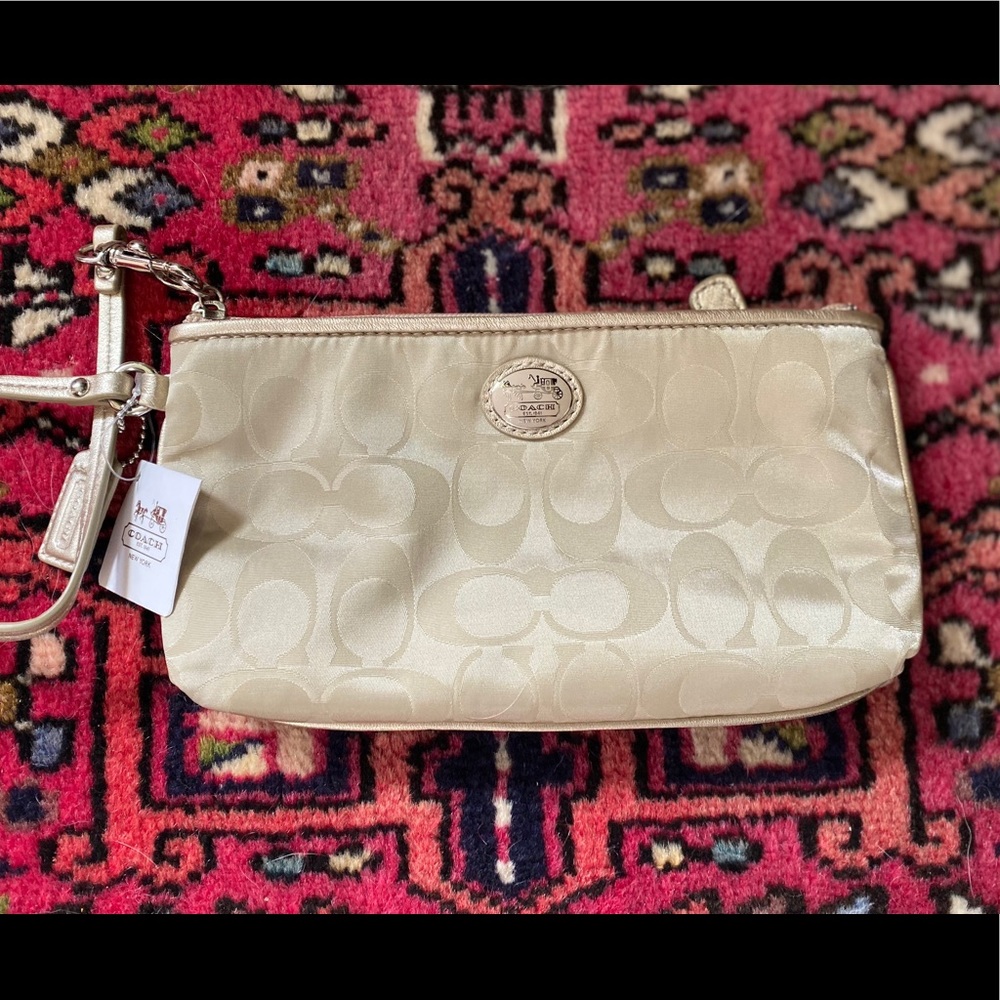 💖COACH Wristlet•NWT💖